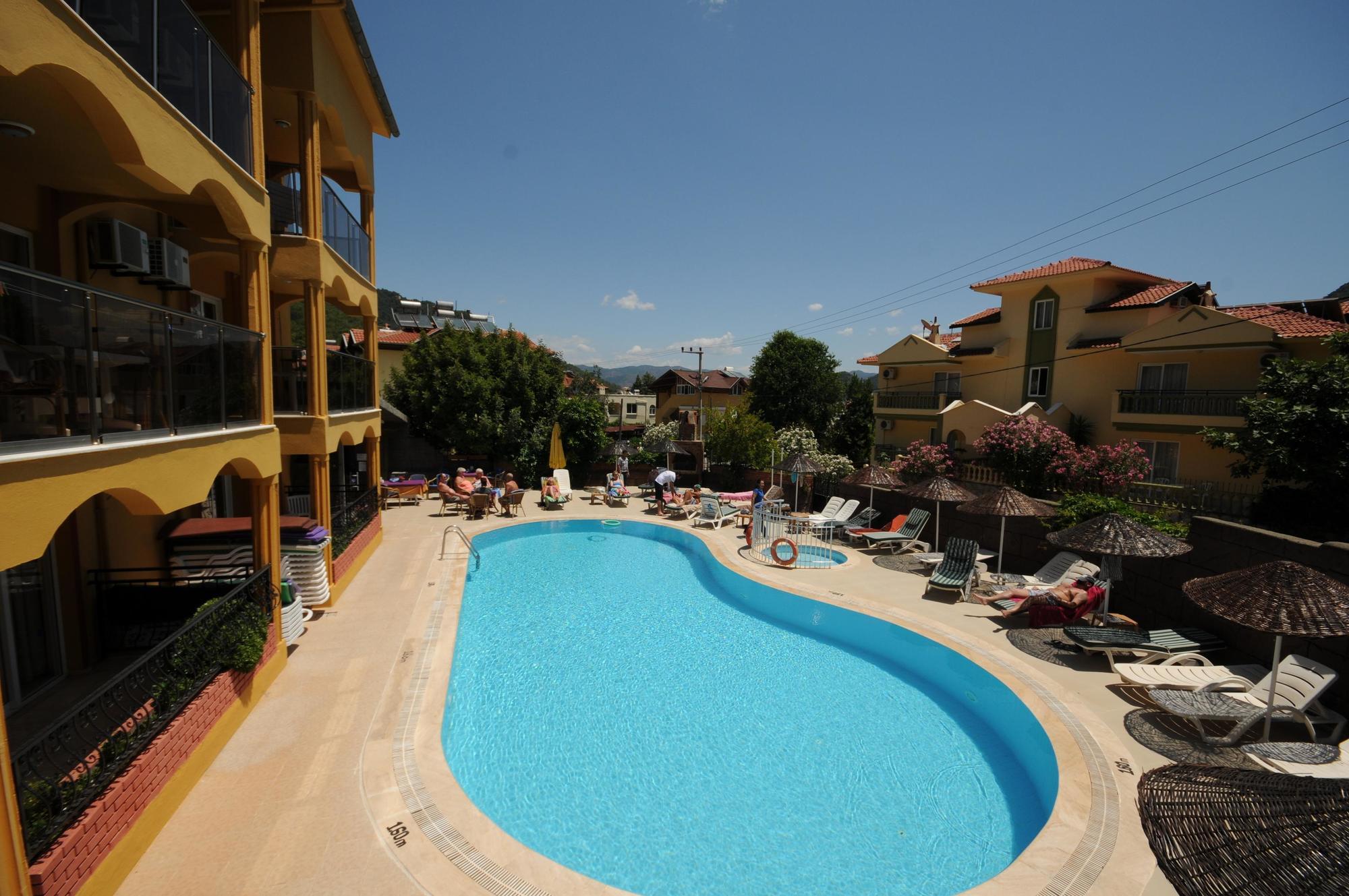 Kleopatra Apartment İçmeler Esterno foto